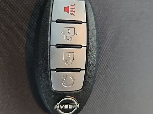 Certified 2024 Nissan Frontier SV w/ Hardbody Edition image 43