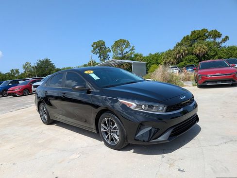 Certified 2023 Kia Forte LXS FWD image 2