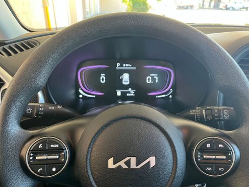 Used 2025 Kia Soul LX w/ LX Technology Package image 25