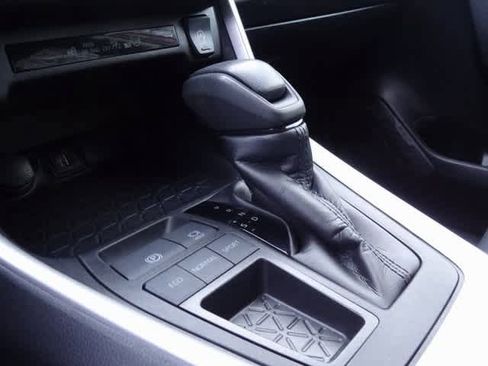 Used 2023 Toyota RAV4 XLE image 10