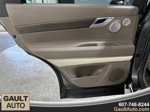 Used 2024 Genesis GV80 3.5T Advanced AWD/4WD image 14