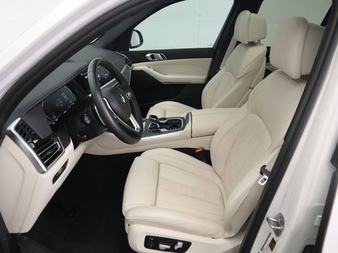 Certified 2022 BMW X5 sDrive40i w/ Premium Package image 20