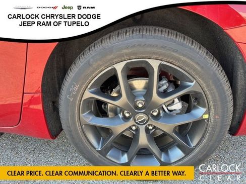 New 2026 Chrysler Pacifica Limited w/ Uconnect Theater Family Group image 19