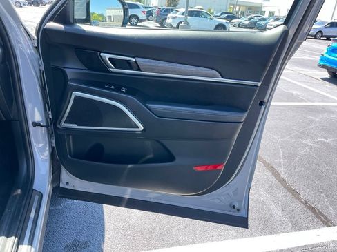 Used 2022 Kia Telluride SX w/ SX Prestige Package AWD/4WD image 29