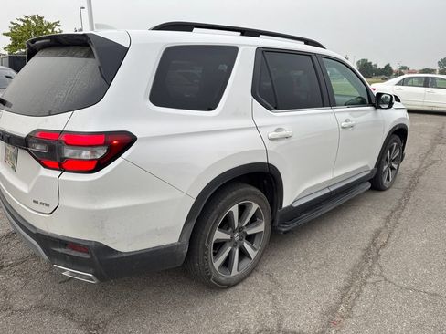 Used 2023 Honda Pilot Elite image 5