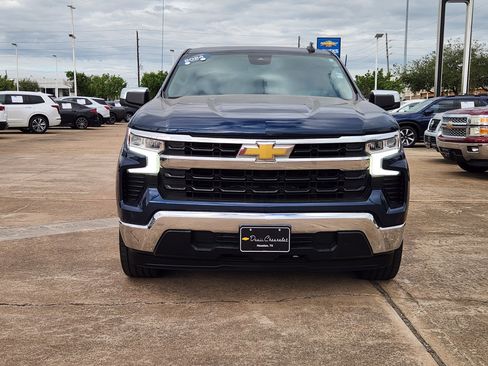 Used 2023 Chevrolet Silverado 1500 LT image 3