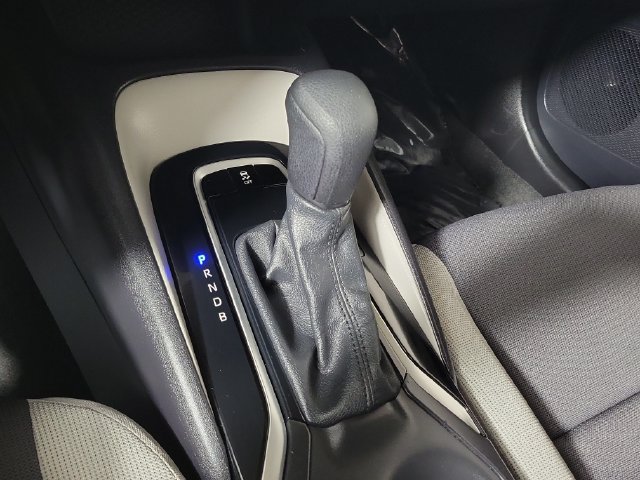 Used 2025 Toyota Corolla LE FWD image 30