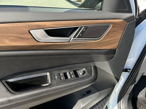 New 2026 Volkswagen Atlas SE image 19