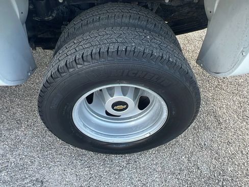 Used 2017 Chevrolet Silverado 3500 W/T AWD/4WD image 23