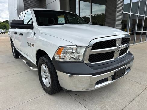 Used 2018 RAM 1500 ST w/ SXT Appearance Group AWD/4WD image 8