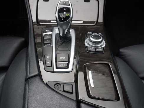 Used 2013 BMW 535i xDrive Sedan AWD/4WD image 52