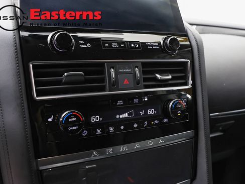 Used 2023 Nissan Armada SV AWD/4WD image 18