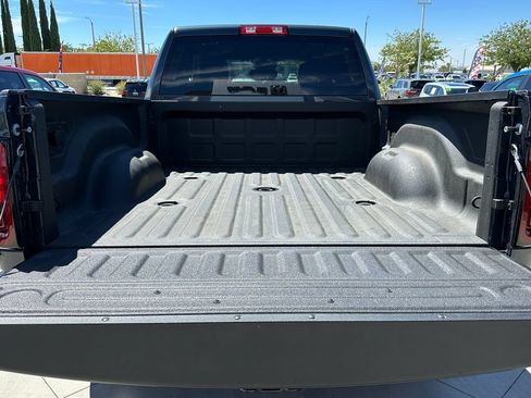 New 2026 RAM 2500 Big Horn AWD/4WD image 17
