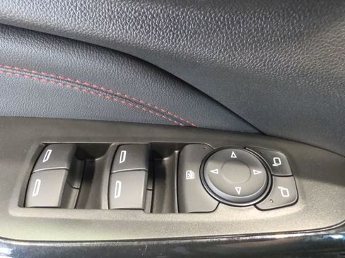 Used 2025 Chevrolet Trax RS w/ Driver Confidence Package FWD image 15