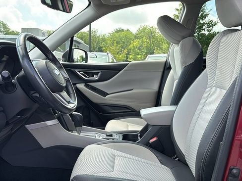Certified 2023 Subaru Forester Premium AWD/4WD image 12