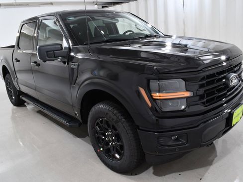 New 2025 Ford F150 XLT w/ Equipment Group 302A MID image 5