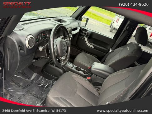 Used 2018 Jeep Wrangler Unlimited Sahara AWD/4WD image 13