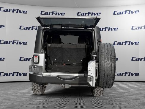 Used 2016 Jeep Wrangler Unlimited Sport w/ Quick Order Package 24S AWD/4WD image 11