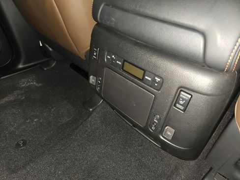 Used 2019 Nissan Armada Platinum w/ Captain's Chairs Package image 24