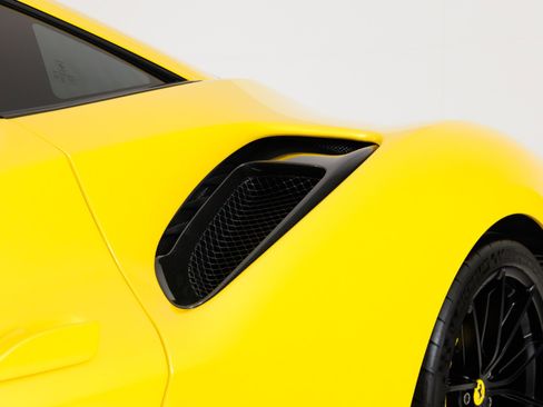 Used 2020 Ferrari 488 Pista image 59