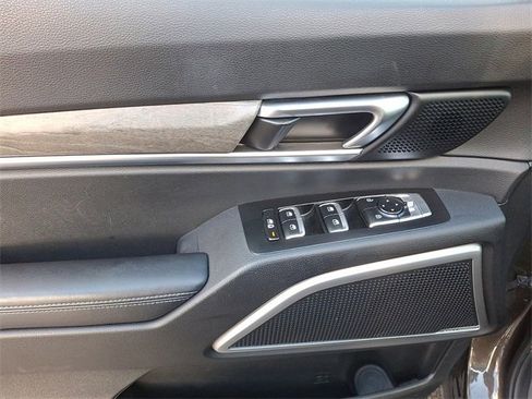 Certified 2022 Kia Telluride EX w/ EX Premium Package image 12
