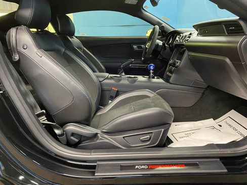 Used 2018 Ford Mustang Shelby GT350 w/ Convenience Package image 36