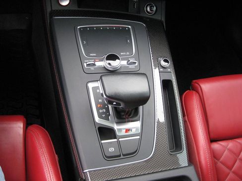 Used 2018 Audi SQ5 Prestige w/ Prestige Package image 22