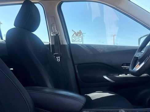 Certified 2024 Nissan Kicks SV FWD image 22