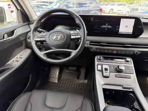 Used 2025 Hyundai Palisade SEL FWD image 24