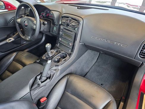 Used 2008 Chevrolet Corvette Coupe w/ Preferred Equipment Group RWD image 11