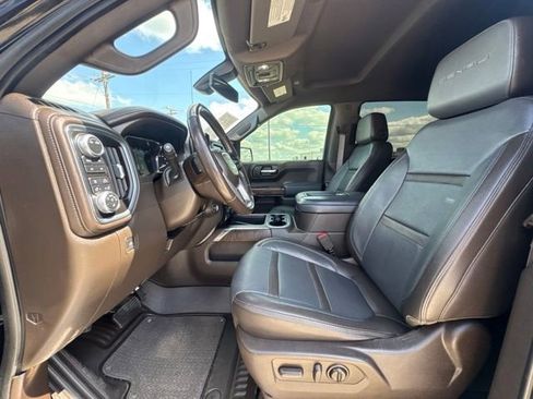 Used 2021 GMC Sierra 1500 Denali w/ Driver Alert Package II AWD/4WD image 2