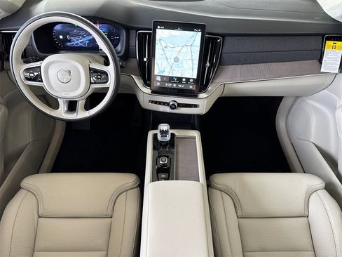 New 2026 Volvo XC90 T8 Ultra w/ Lounge Package image 12