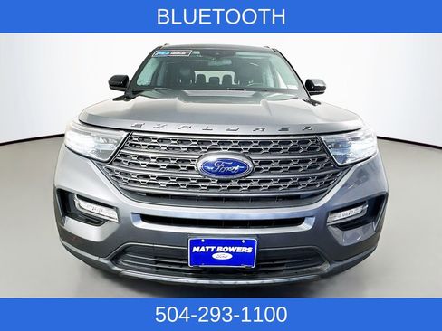 Used 2022 Ford Explorer XLT w/ Equipment Group 202A image 2