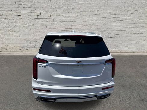 Certified 2025 Cadillac XT6 Premium Luxury w/ LPO, Floor Liner Package AWD/4WD image 6