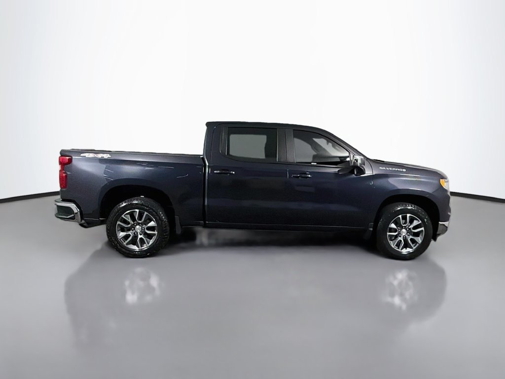 Used 2023 Chevrolet Silverado 1500 LT AWD/4WD image 8
