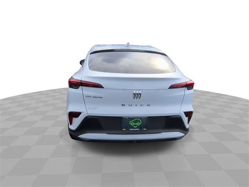 Used 2024 Buick Envista Preferred w/ Advanced Safety Package image 7