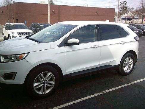 Used 2017 Ford Edge SEL image 2
