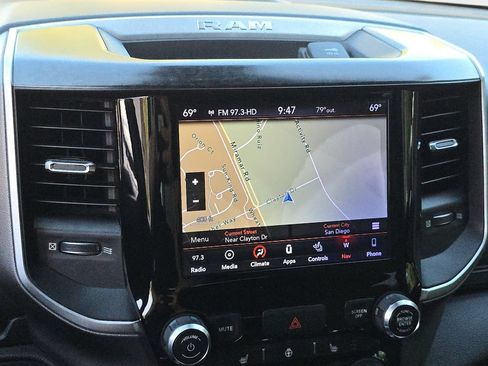Used 2019 RAM 1500 Big Horn RWD image 28