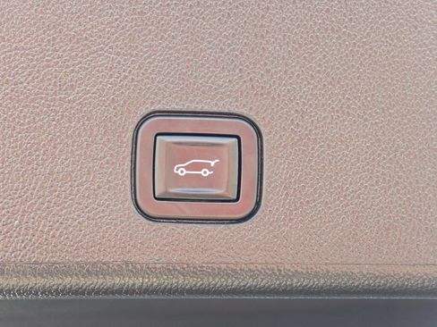Used 2015 Cadillac SRX Performance w/ Driver Awareness Package FWD image 18