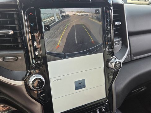 Used 2023 RAM 1500 Big Horn image 12