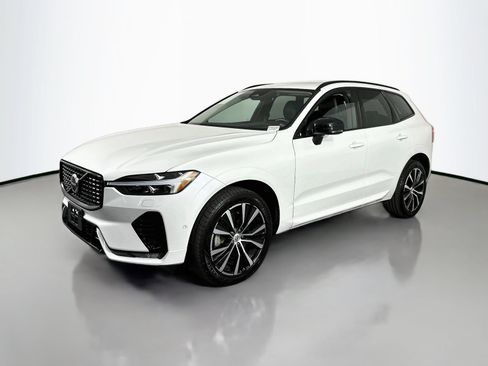 Used 2023 Volvo XC60 B6 Ultimate AWD/4WD image 3