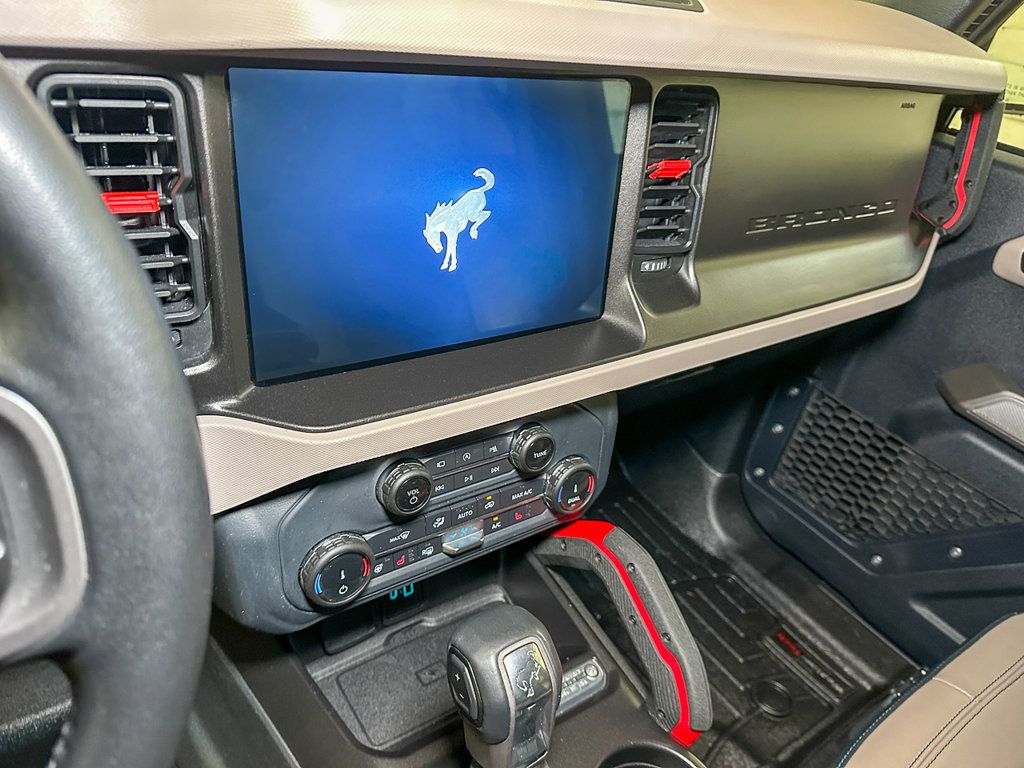 Used 2022 Ford Bronco Wildtrak AWD/4WD image 37