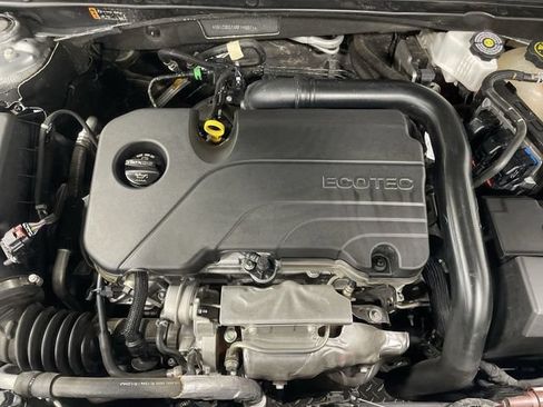 Used 2024 Chevrolet Malibu LT FWD image 28