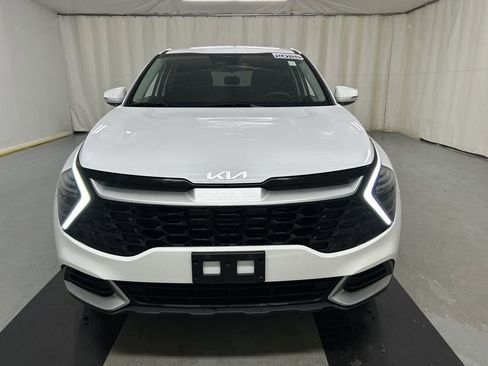 Used 2025 Kia Sportage EX image 3