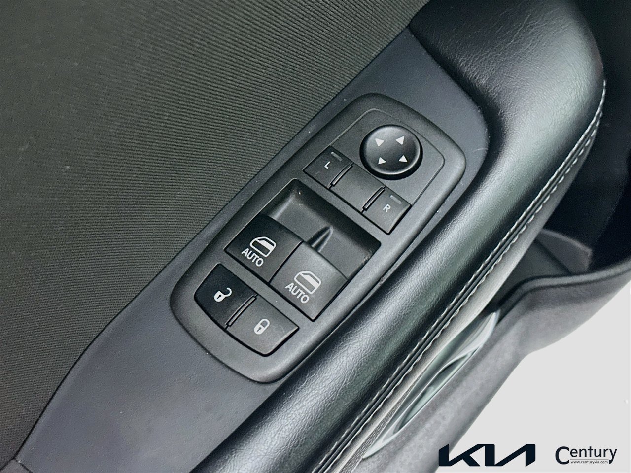 Used 2022 Dodge Challenger R/T Scat Pack RWD image 17