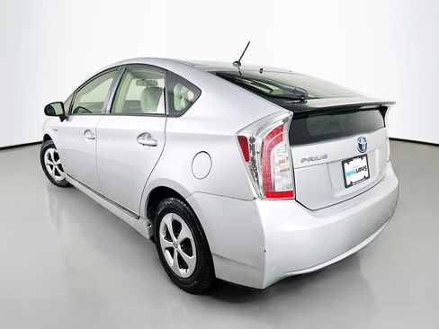 Used 2012 Toyota Prius Two FWD image 5