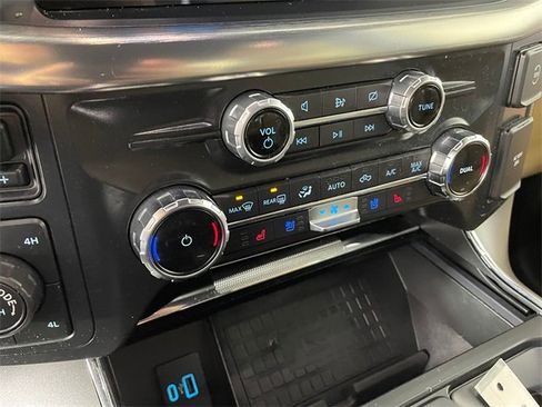 Used 2022 Ford F150 Lariat w/ Max Trailer Tow Package image 10