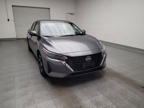 Used 2025 Nissan Sentra SV image 14