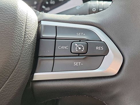 Certified 2023 Jeep Compass Latitude w/ Sun and Sound Group image 22