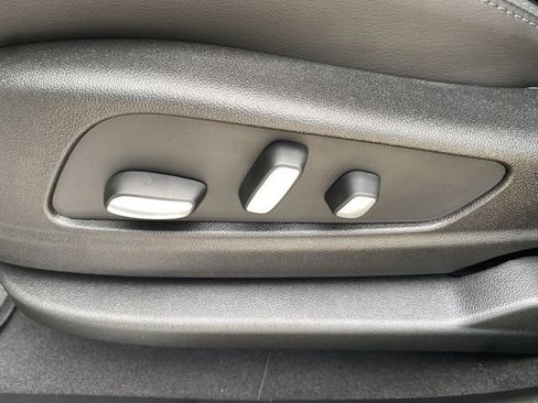 New 2025 Cadillac XT5 Premium Luxury image 24